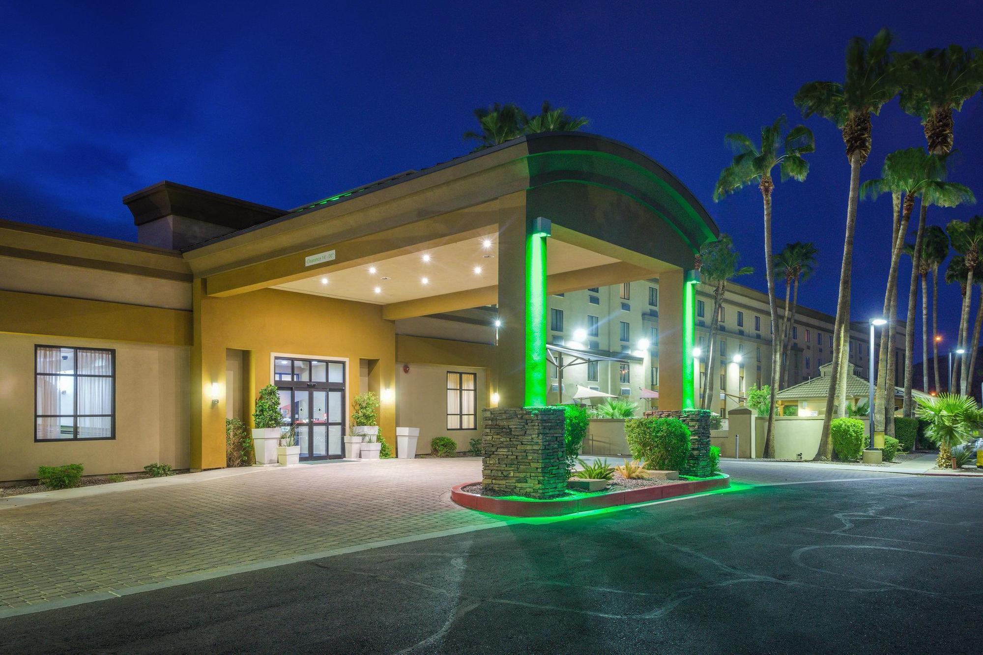 Holiday Inn North Финикс Екстериор снимка