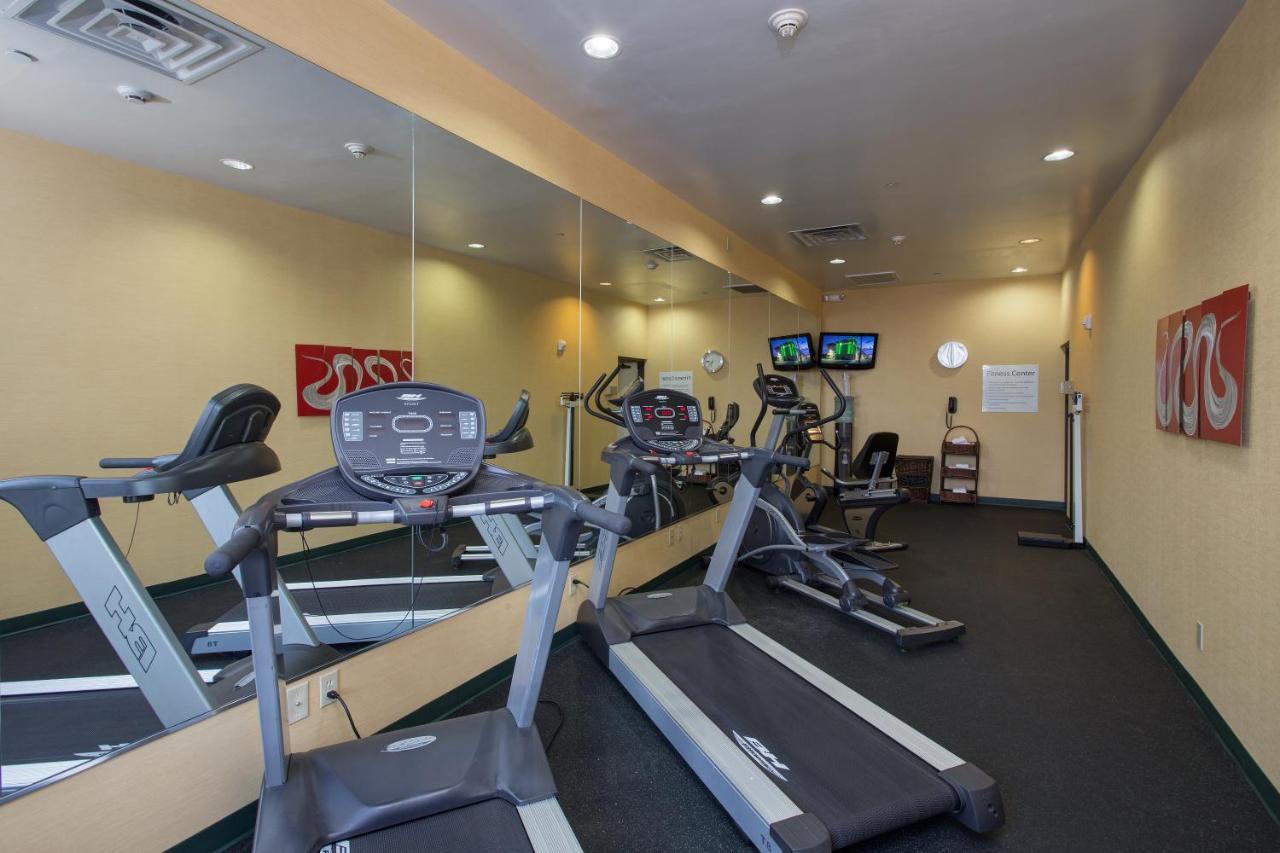 Holiday Inn North Финикс Екстериор снимка