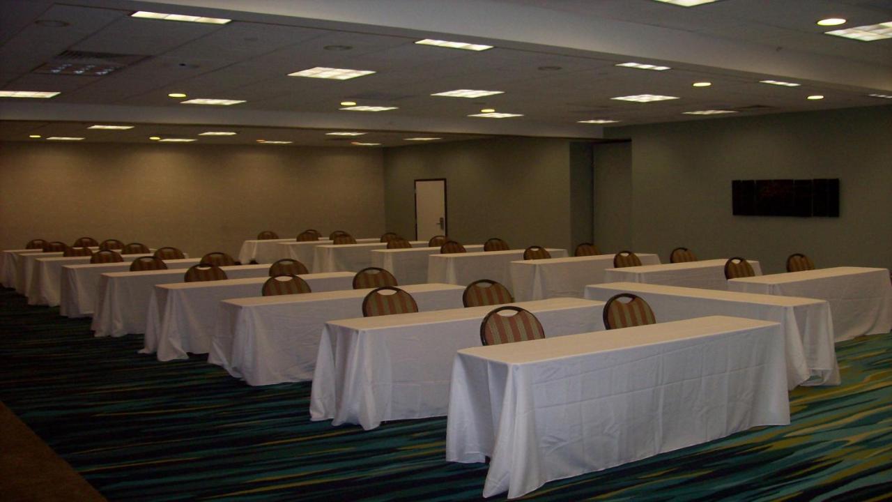 Holiday Inn North Финикс Екстериор снимка